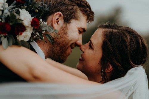 mobile - carousel-hero-element image-4